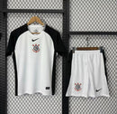 Kit Infantil Corinthians 2025/26 Branco e Preto | Camisa + Shorts | Torcedor | Personalizável