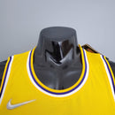Regata Los Angeles Lakers LeBron James Nº 23 - Torcedor - Masculina - Amarelo