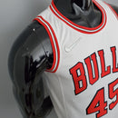 Regata Chicago Bulls Branco 2022 - 45 JORDAN