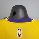 Regata Los Angeles Lakers LeBron James Nº 23 - Torcedor - Masculina - Amarelo